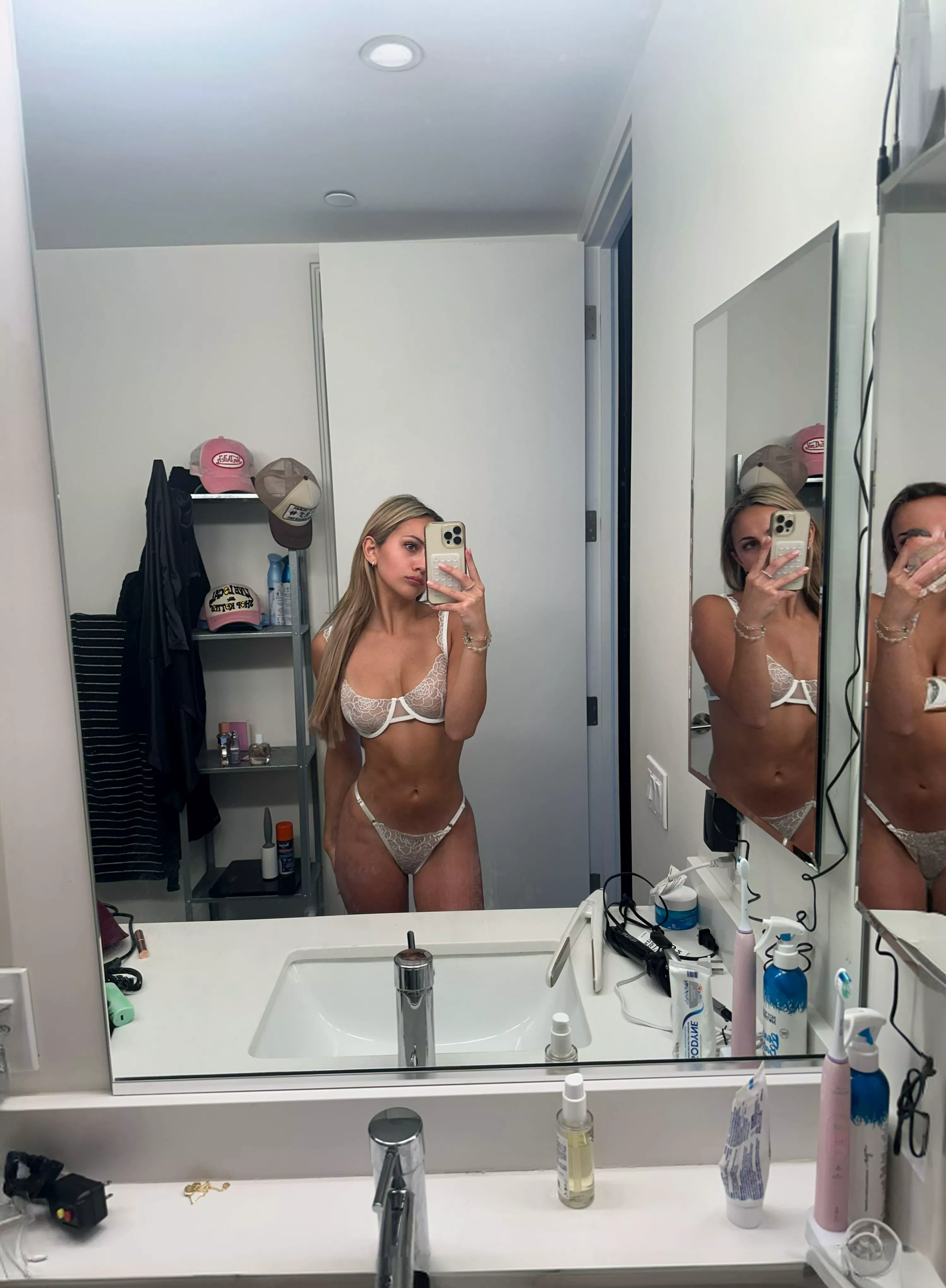 Do you find my 18yr old body hot or not