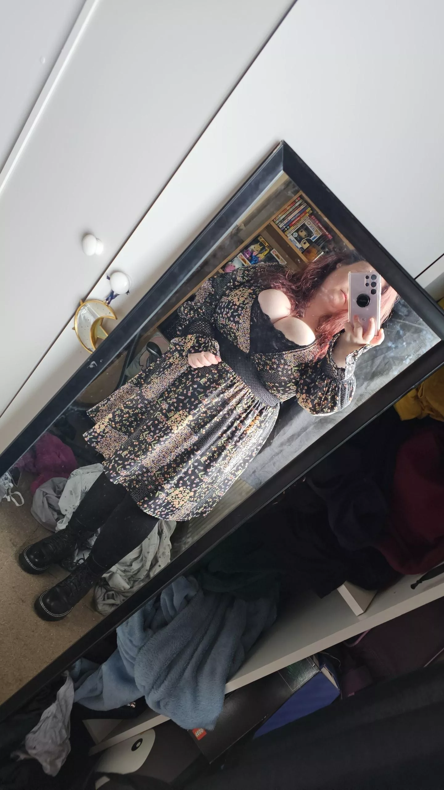 Feeling myself in this outfit!