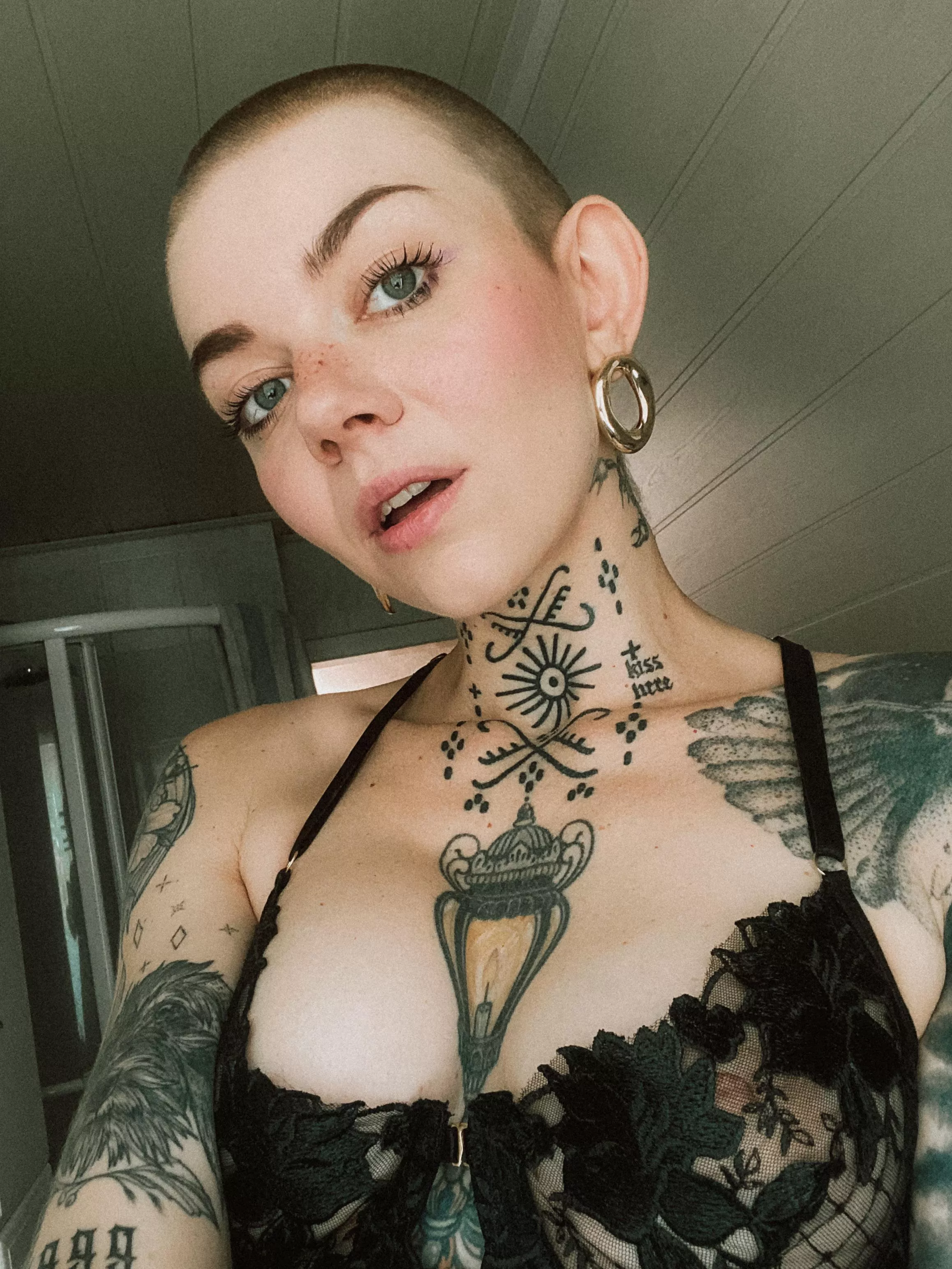 feeling so much more like myself with this haircut 🫶🏻