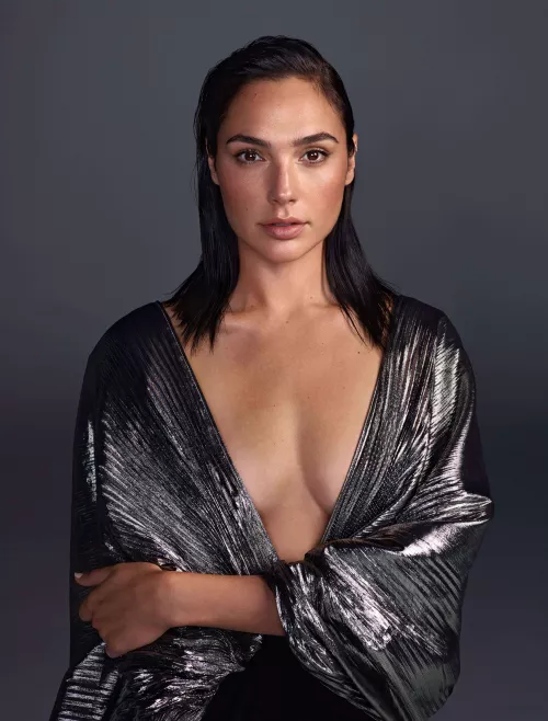 Gal Gadot has me so horny right now! Please make me goon my brains out for her!