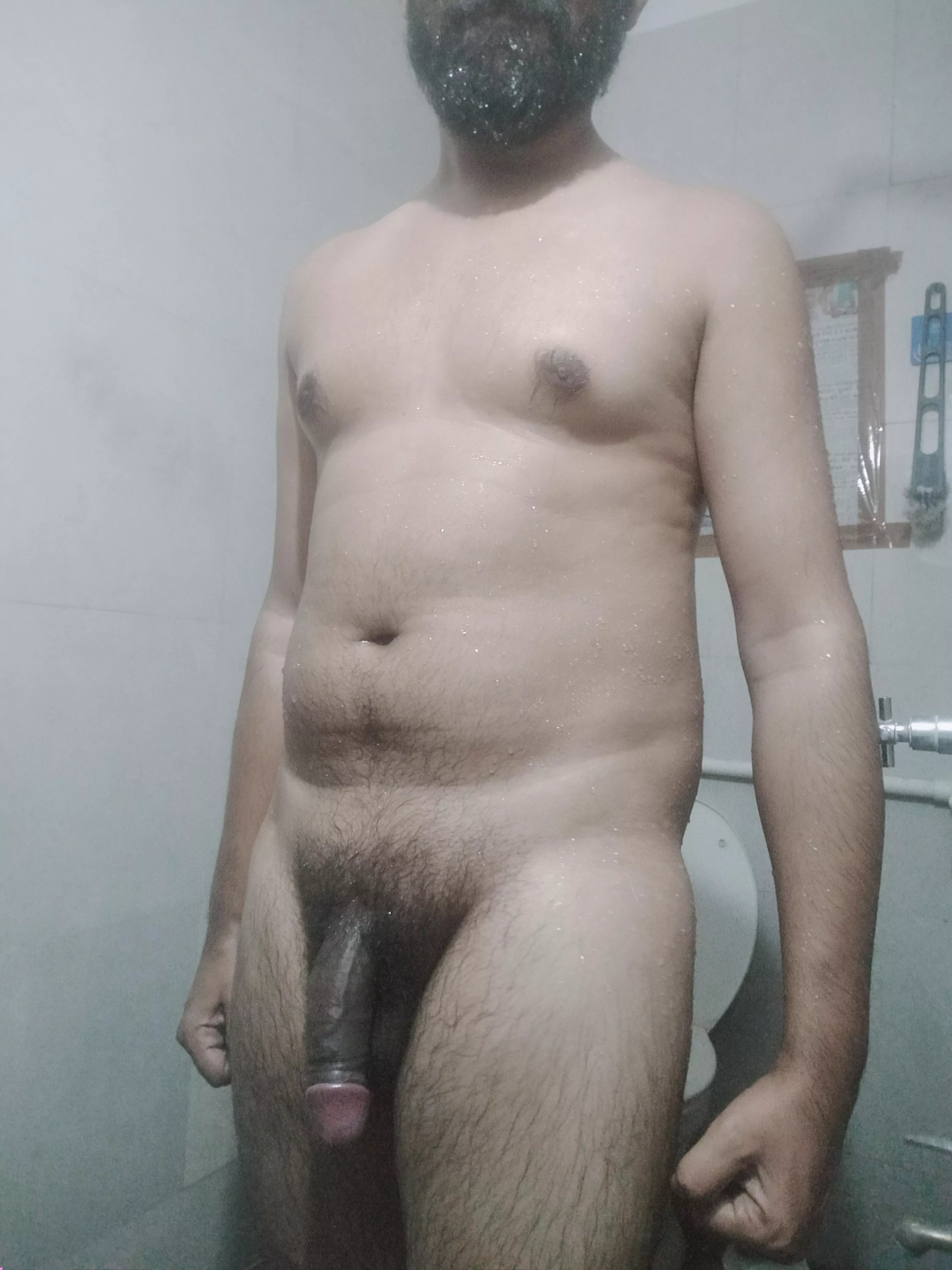 Get naked to join me ☺️🚿