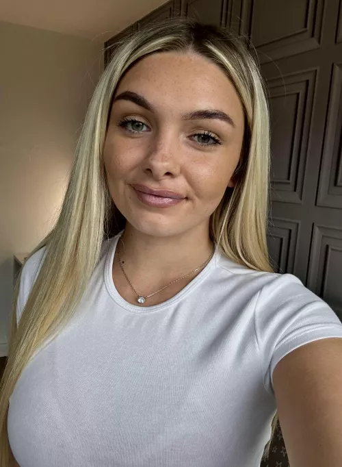 Happy I got the pretty and big booty genes from my mom