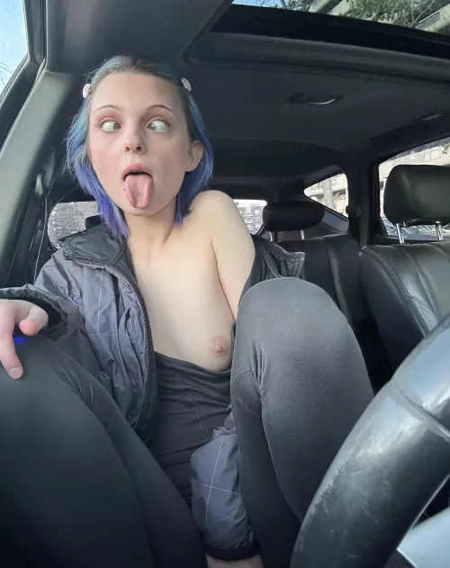 Happy titties out at the gym car park all ready for my work out