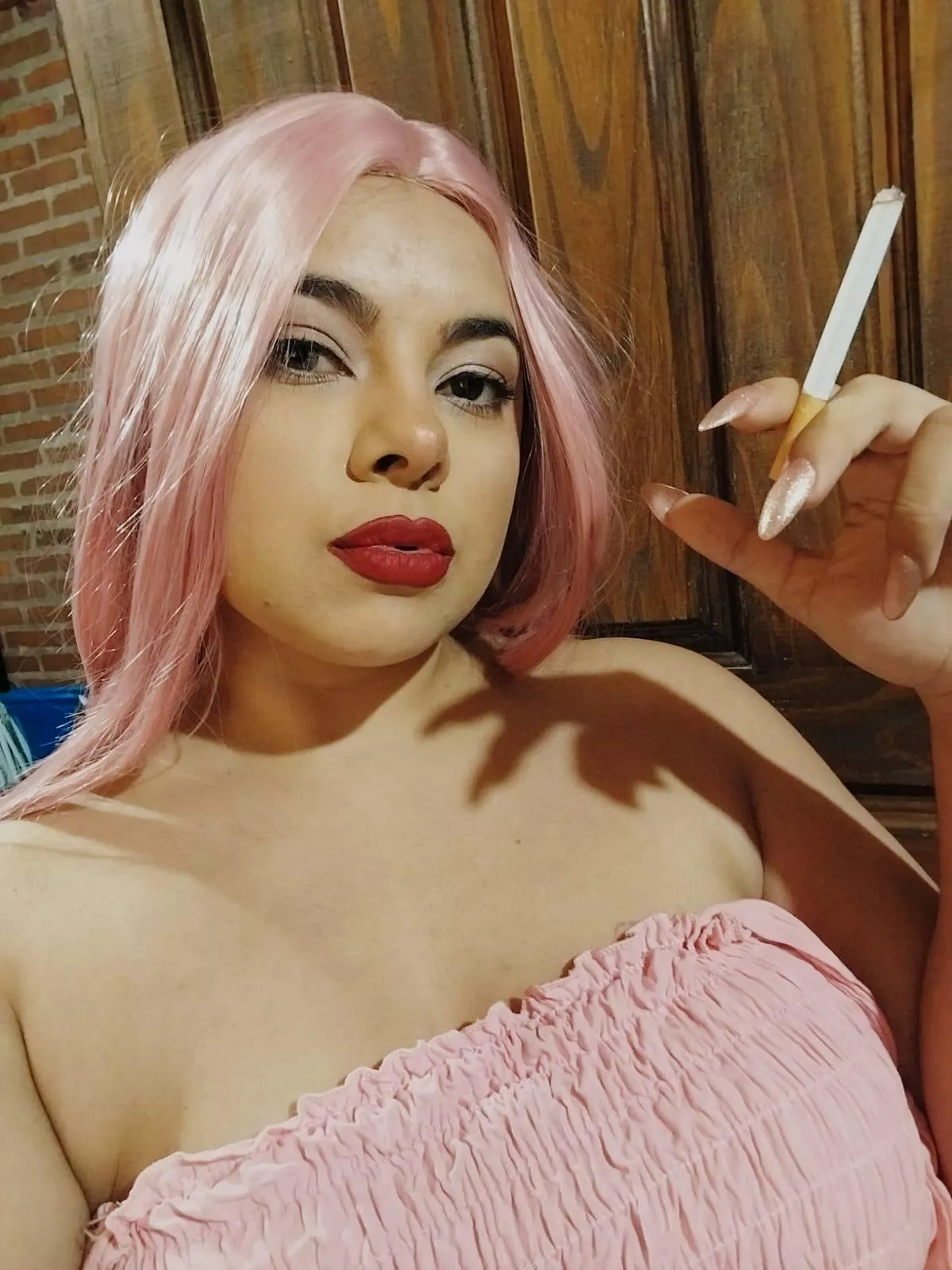 I have the habit of smoking before going to bed