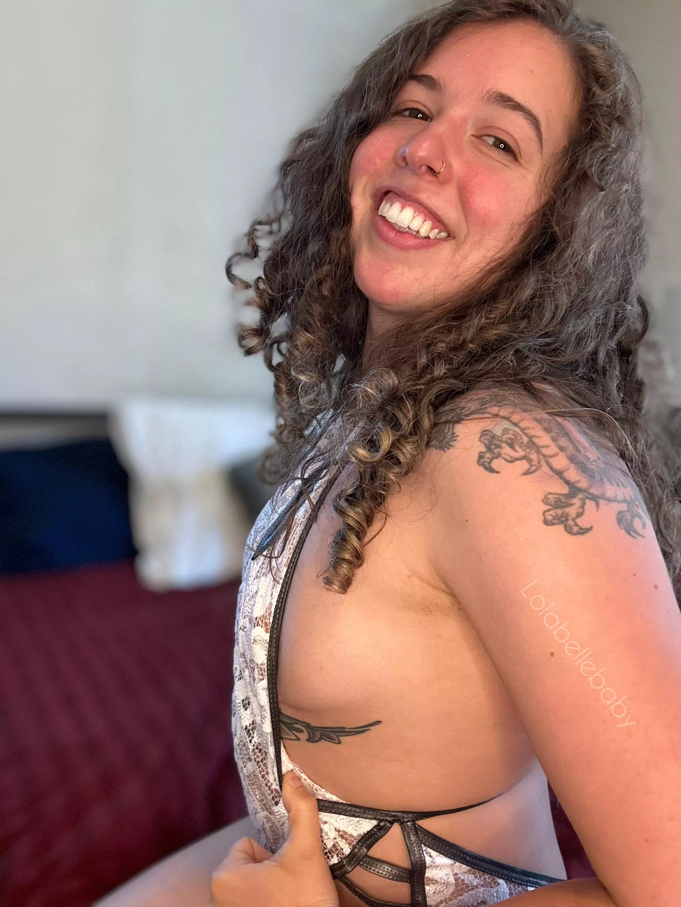 I love seeing my tattoo peek out 😜