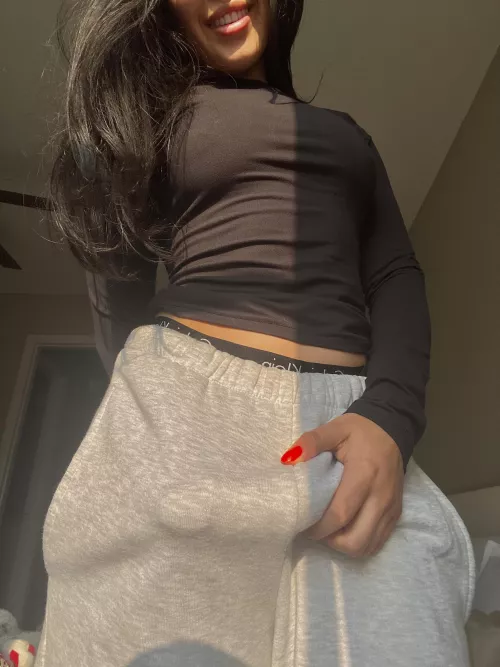 I miss grey sweat szn 😏