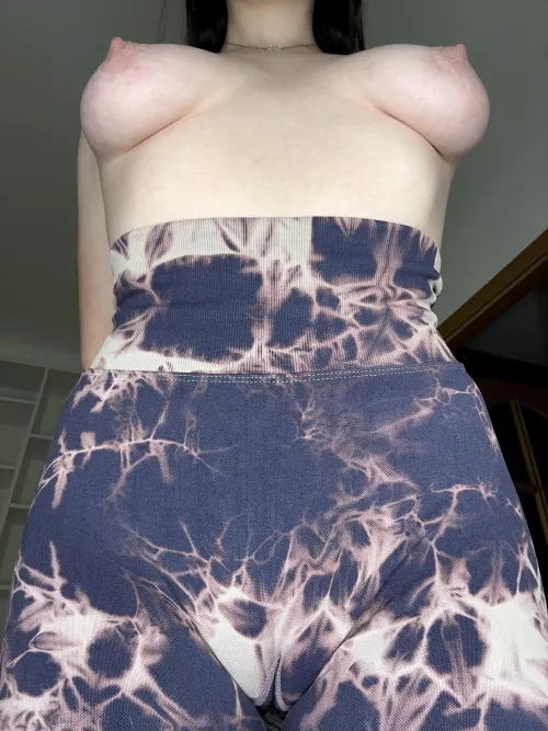 I think you want to play with my cameltoe