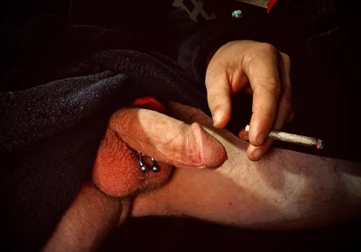 Late night toke and a softie (35m)