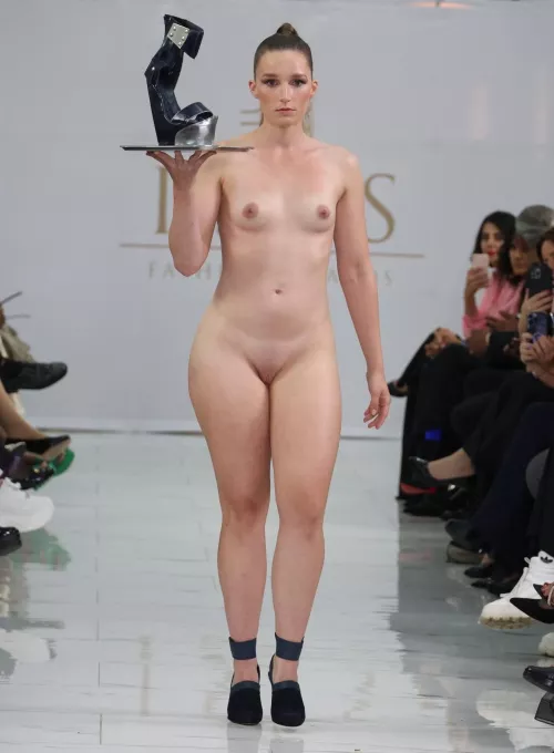 Lonneke Van der Veen - Isis fashion awards 2024