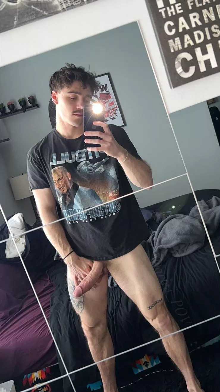 mustache or no mustache 