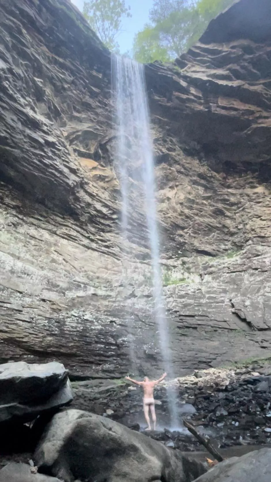 Refreshing outdoor shower