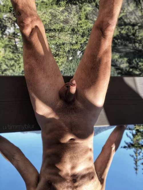 Summer, it turns me upside down. Summer summer summer, it's like a merry-go-round 🎶