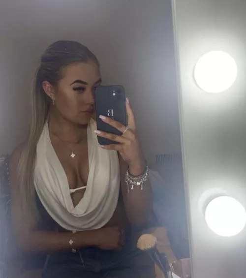 ur sexy blondie trophy