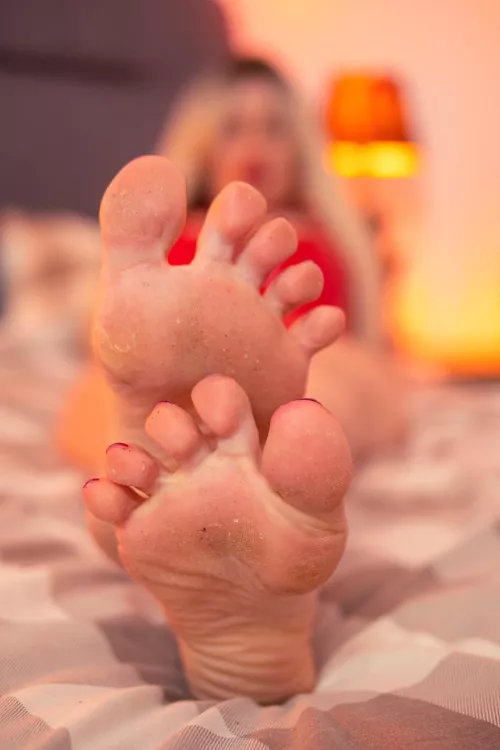 your tongue doesn't do its job well I'll have to wipe my feet on your face