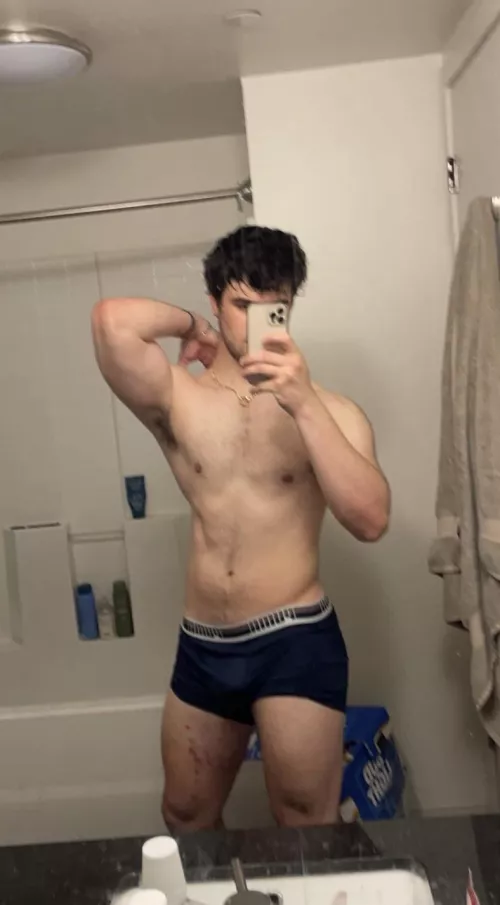 22. Yk what to do, sluts only hmu