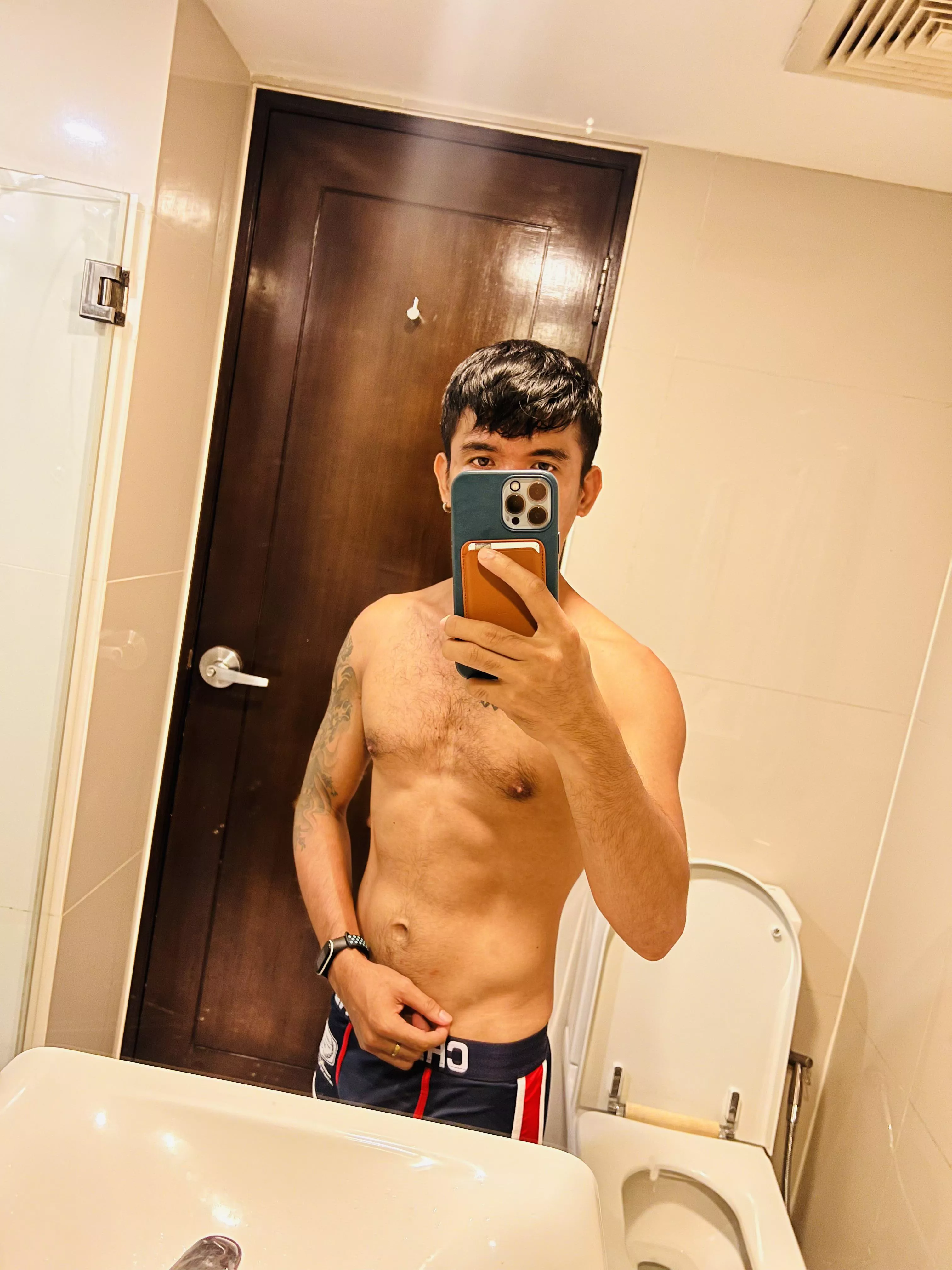 Bored m4m. Preferably a dad.