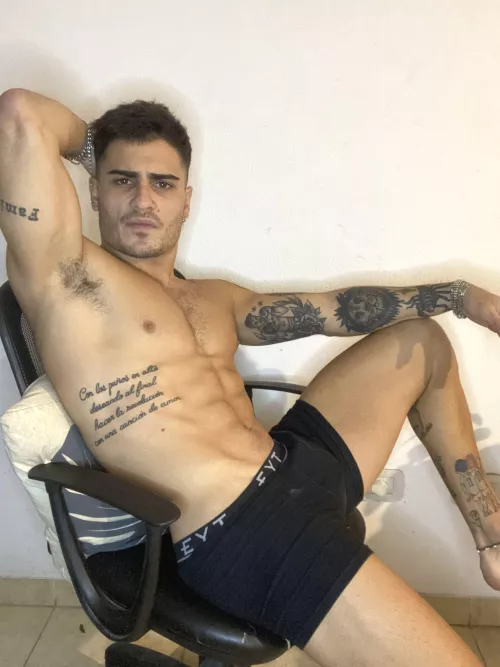 Can my sweaty soccer-playing pits make your cock hard? 