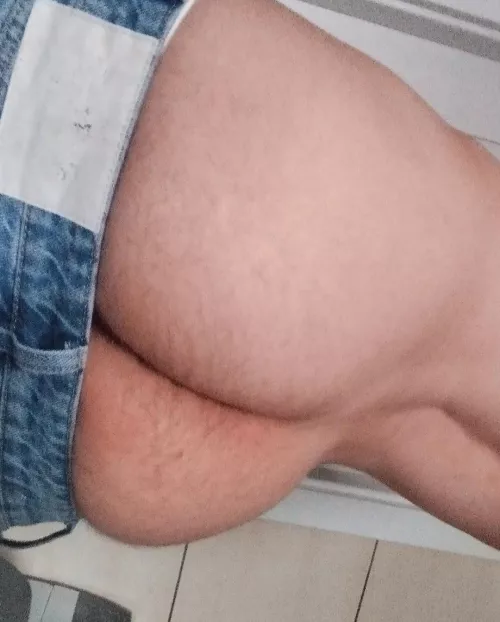 i need some dick in my dms 😮‍💨