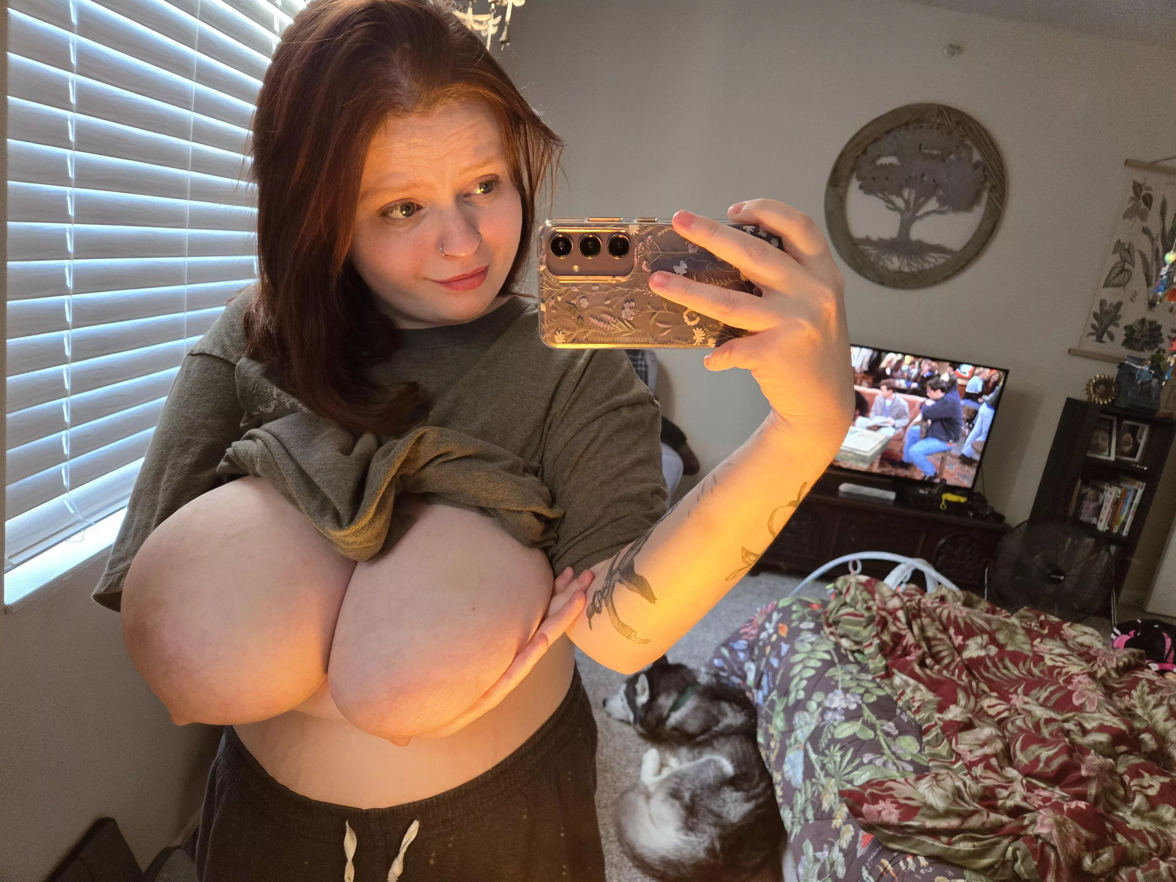 I wish there was a best tits on reddit award.