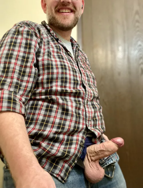 If you suck on my balls, I promise to cum wherever you want (32)