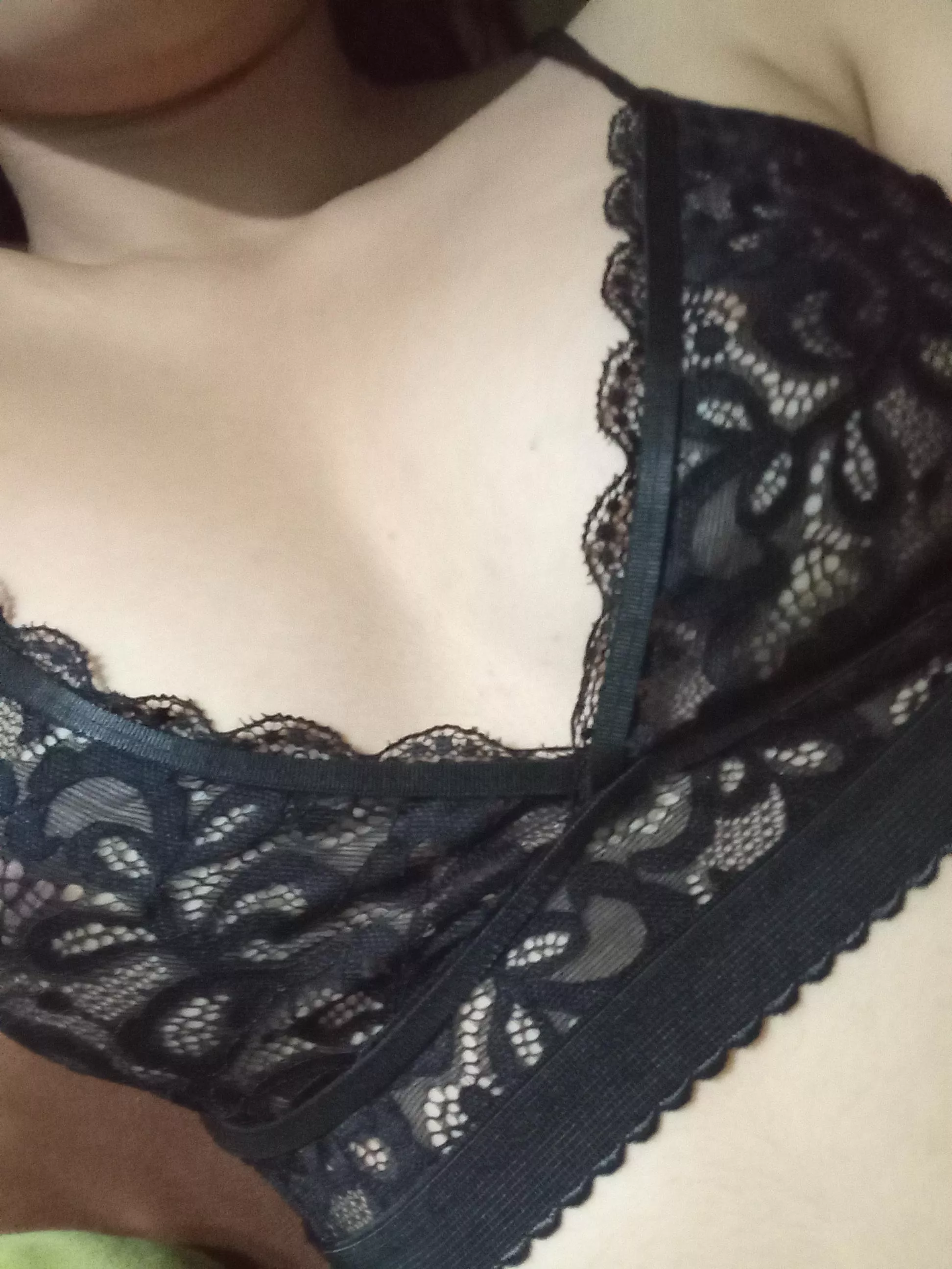 Looking for F for (3some) this july