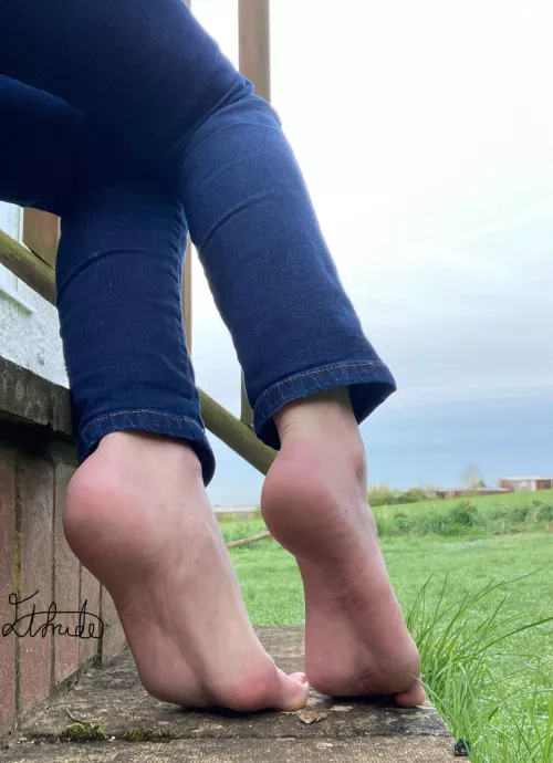 Pink soles for Friday 