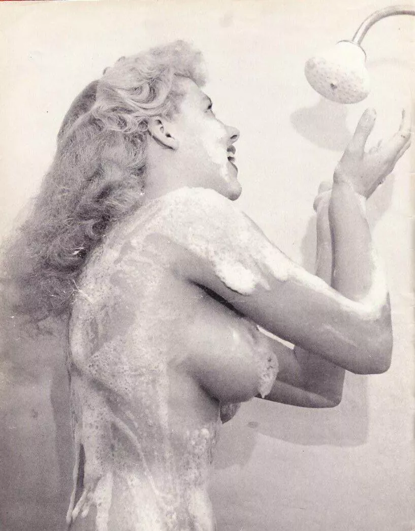 Sudsy Goldie Gipson [1957]