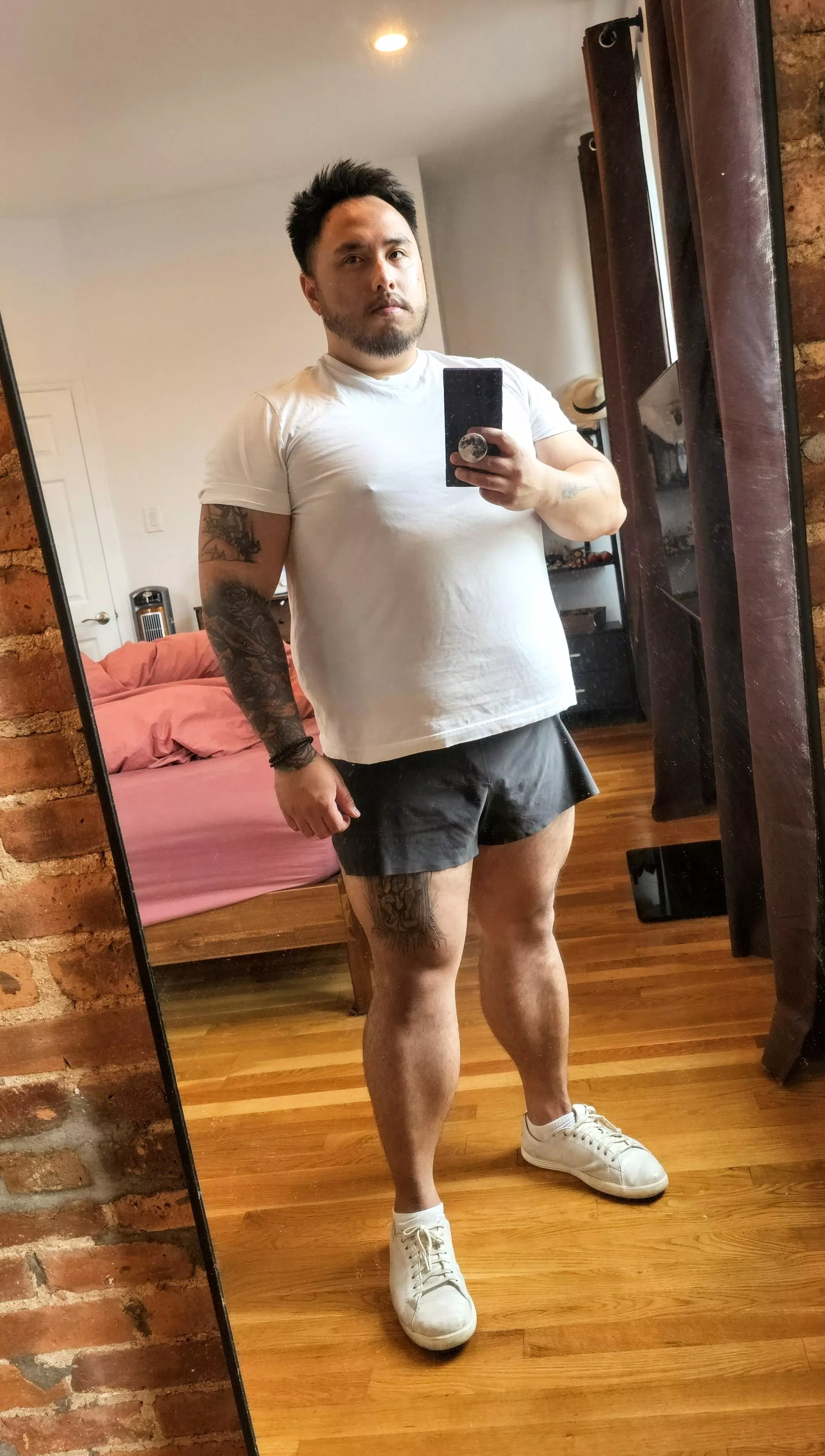 A woman complemented my thighs today. Do you agree?