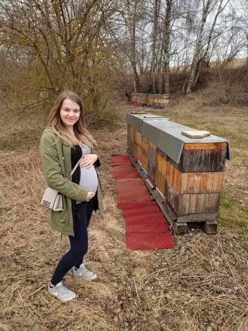 Bend me over and give more sperm inside my preggy Belly💦💦🥵