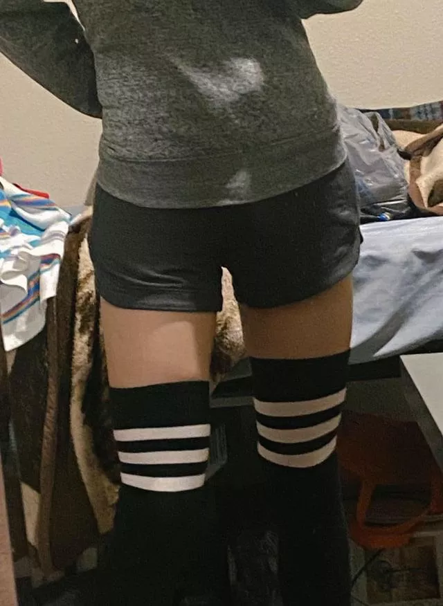 Gaming fit since I felt a little cute :3