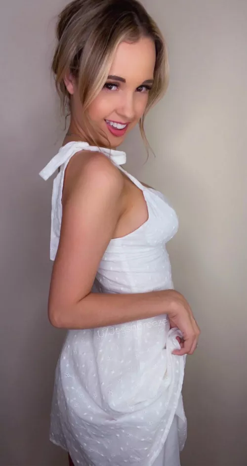 The Smile makes the Dress 😉