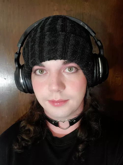 Trying a different look💕