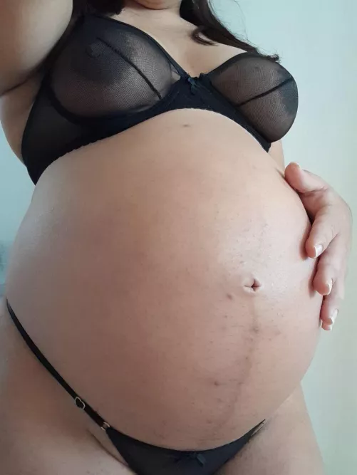 Would you like to see nudes and videos of a pregnant woman like me? Say yes or no 