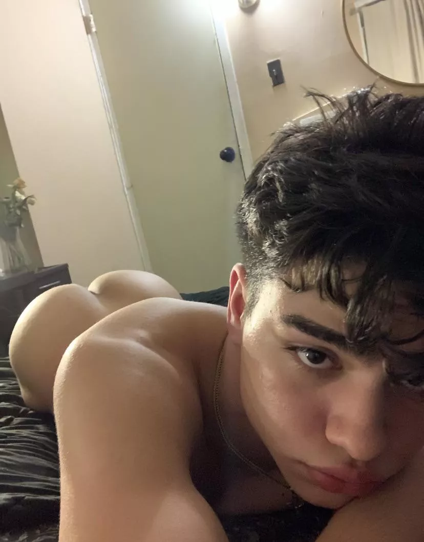 18 Bored come use me daddies💖 18 Bored come use me daddies💖