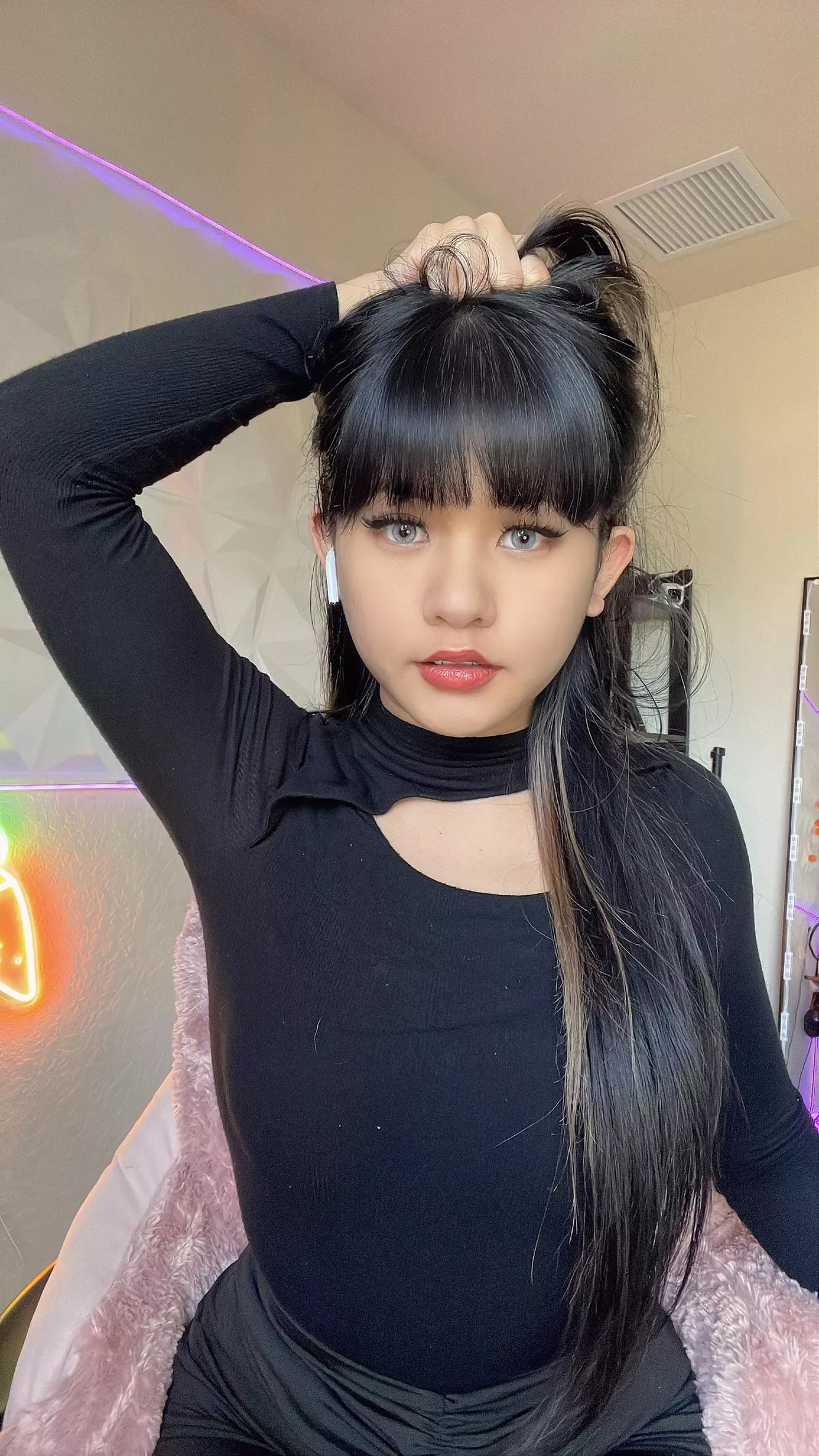 Don't get any on my hair mmkay?