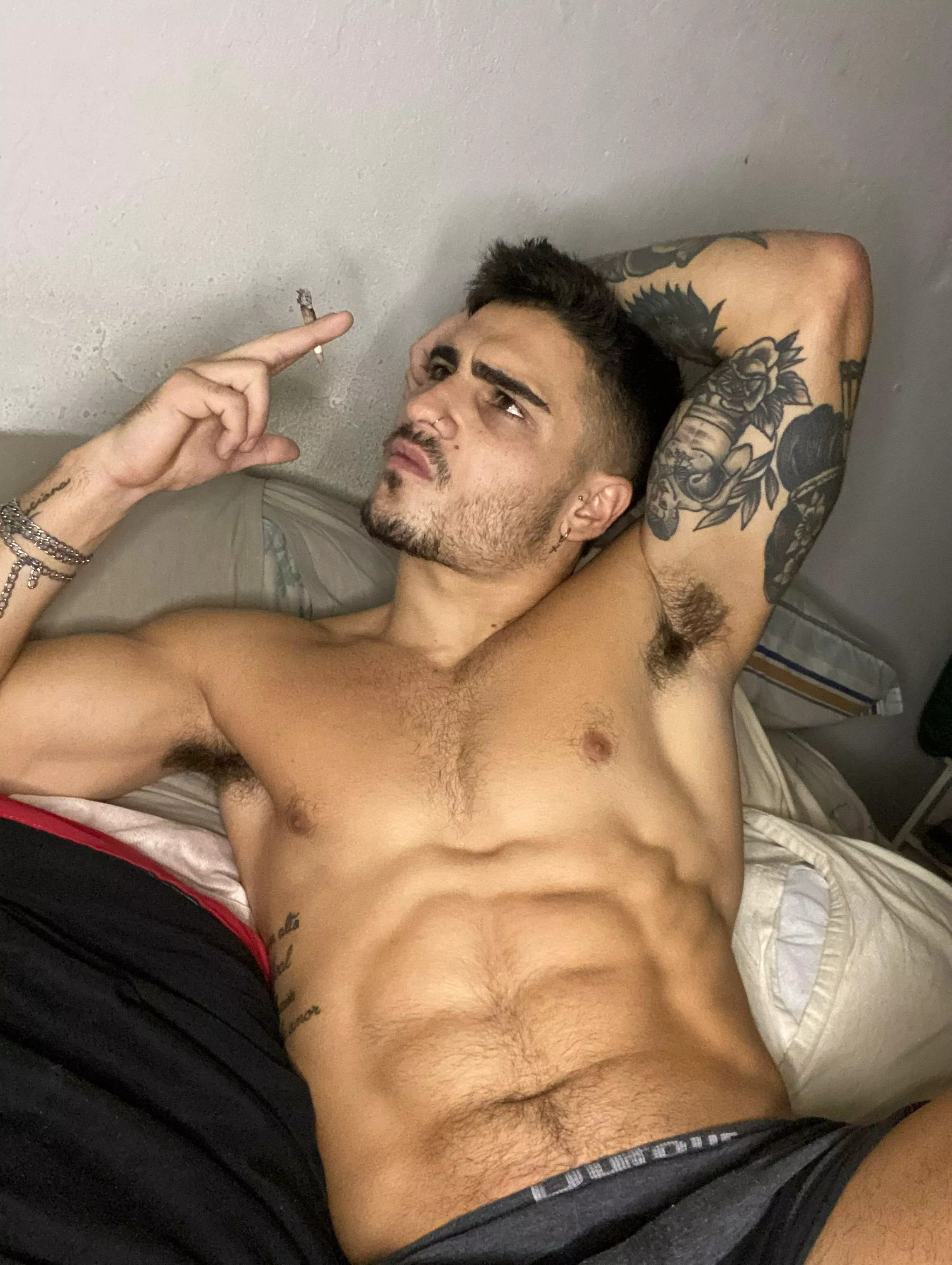 Hungry for a whiff of my raw, pungent armpit aroma? 