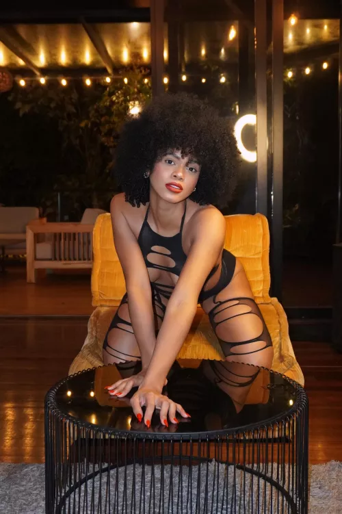 I put on my favorite lingerie, for you to take it off and fuck me hard daddy
