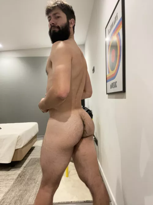 I’m so sore, need me some loving⚡️