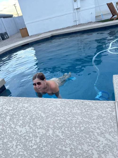 It’s hot hot 🥵 in Arizona and best time to be in a pool nude 