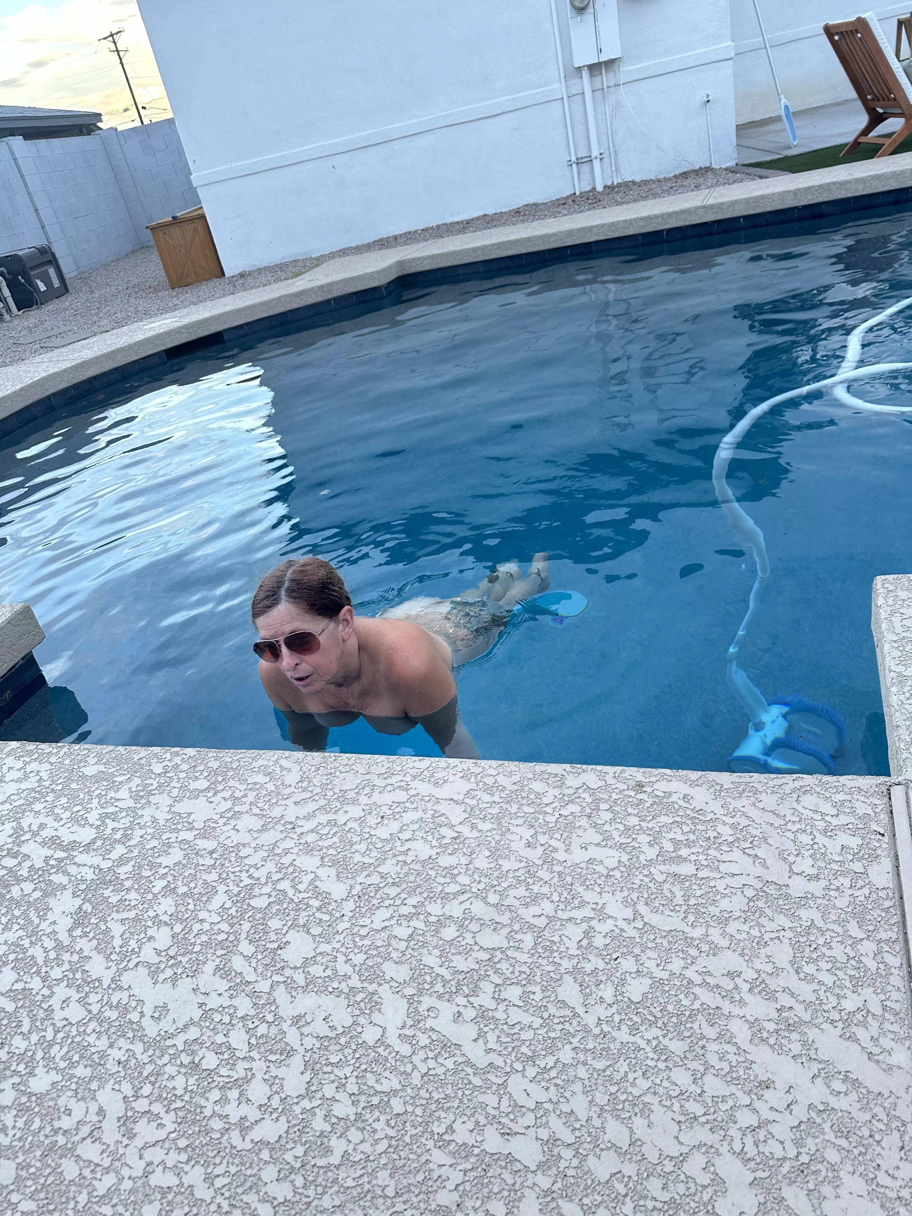 It’s hot hot 🥵 in Arizona and best time to be in a pool nude 