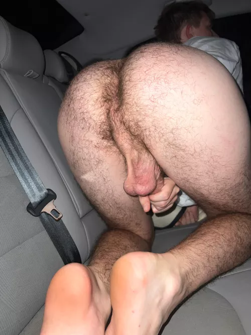 My big hairy man butt for your feed 