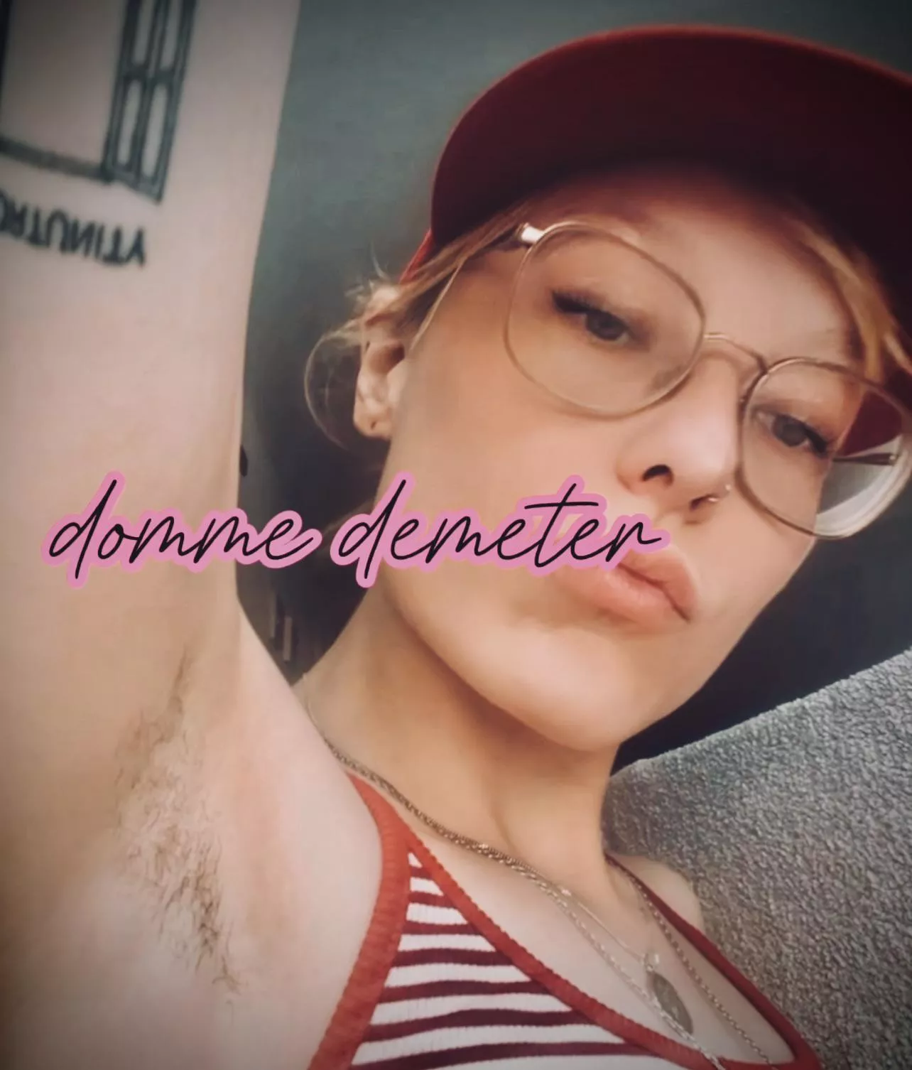 Resisting the urge to shower because I know you simps like them to be a bit musty 😈