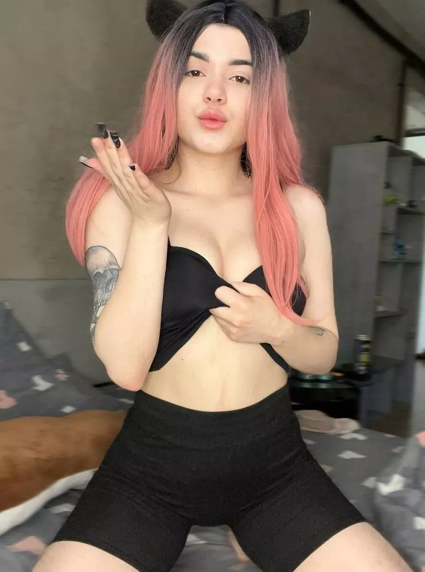 Say YES... I want to send nudes to random guys today