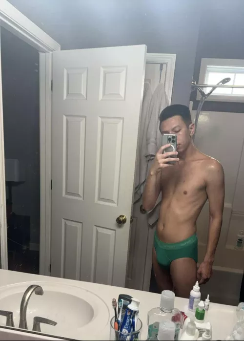 Should I take my undies off? 😘