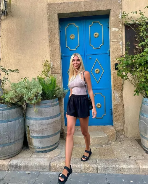 Still has 'em puffy nips 🔥 