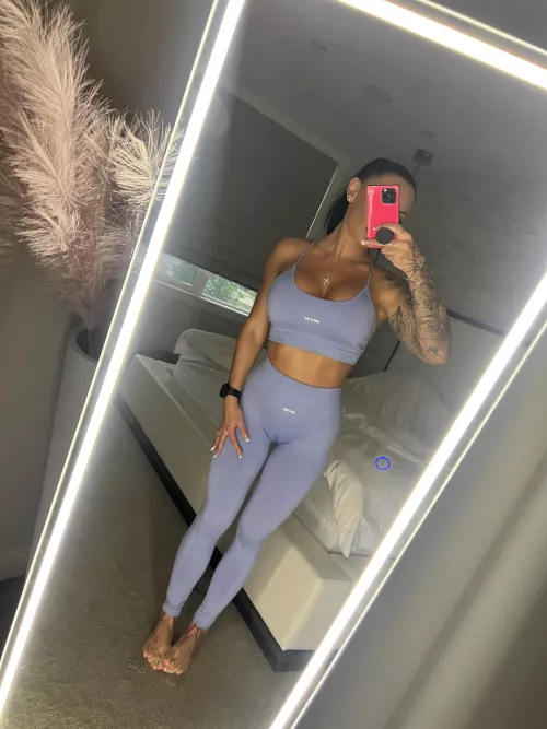 Thoughts on my first ever non nude post to this sub , and yes I never wear panties to the gym 