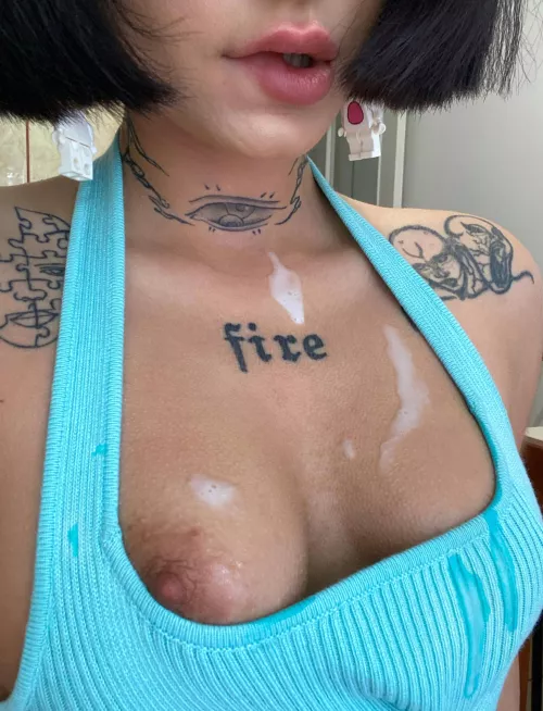 White looks even better on tanned skin