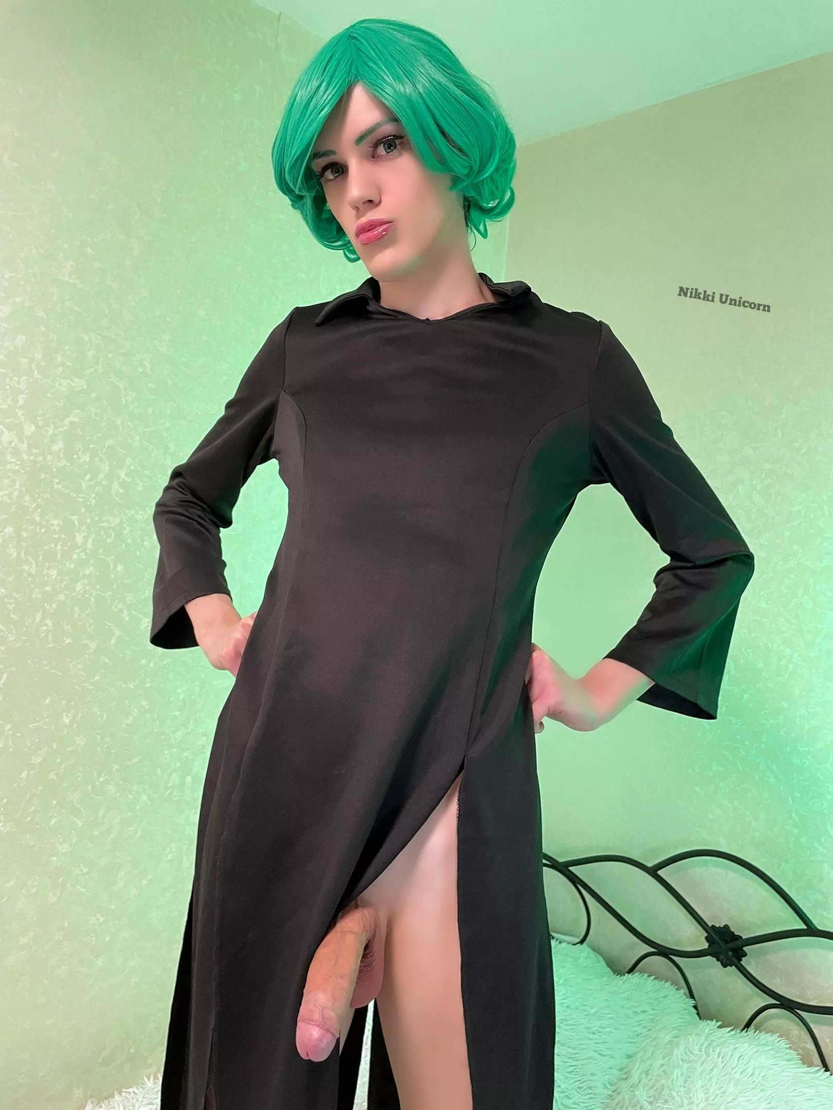 Any straight boys want to suck girlcock?