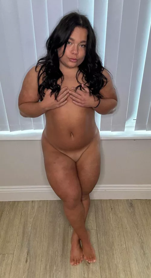 Describe my midget body in one word