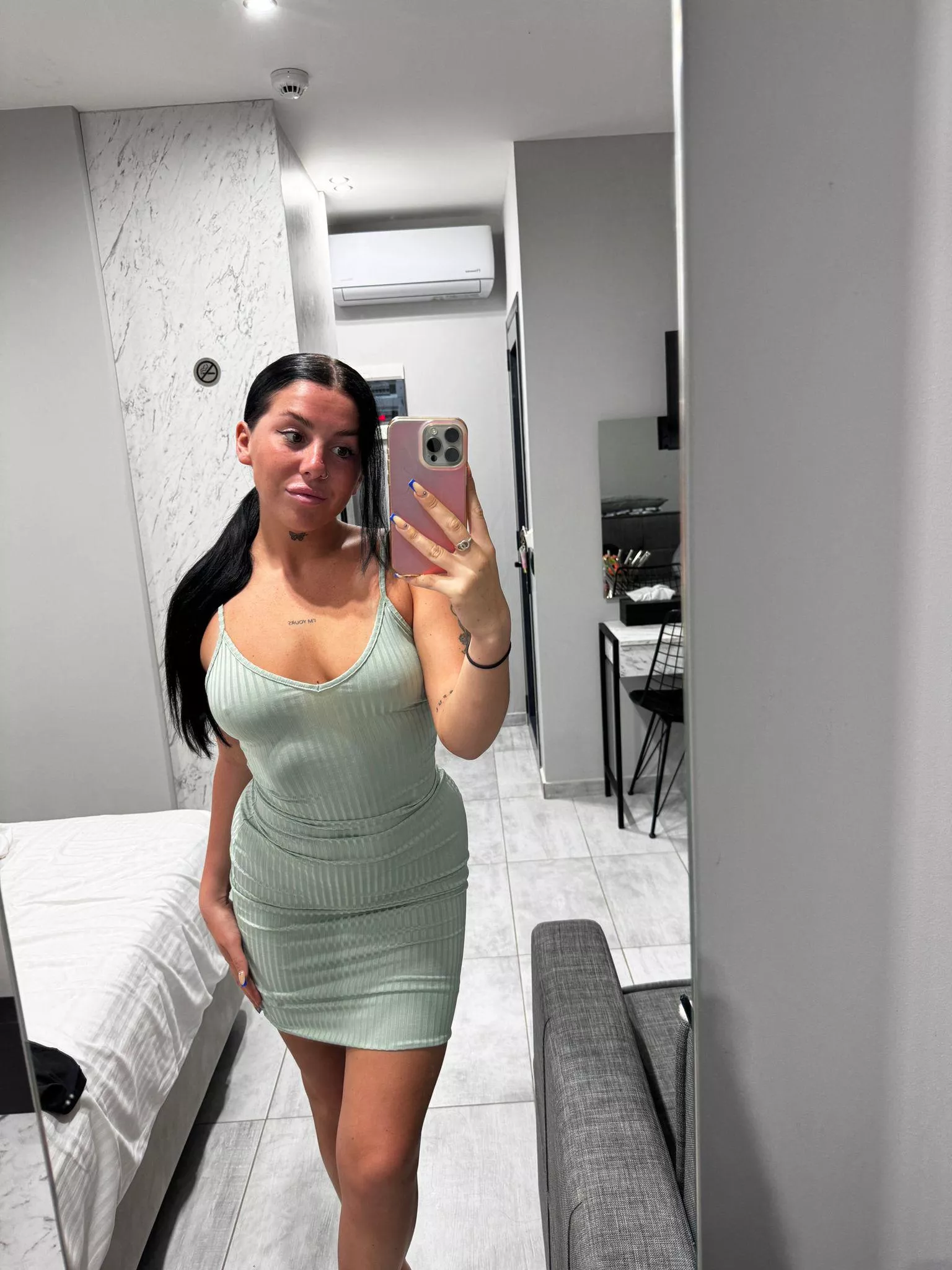 do you like my dress? <3